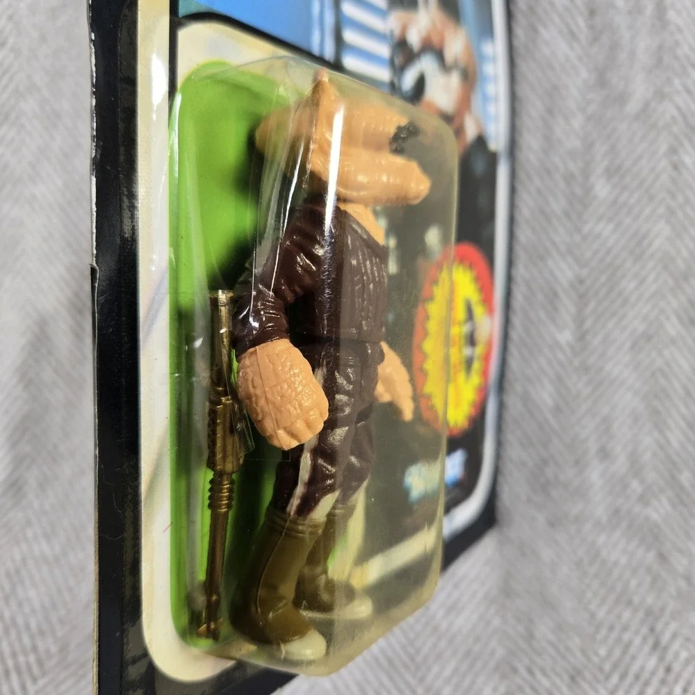 Vintage 1983 Kenner Star Wars Return/Jedi Ree-Yees 79 back w/Free Anakin Sticker